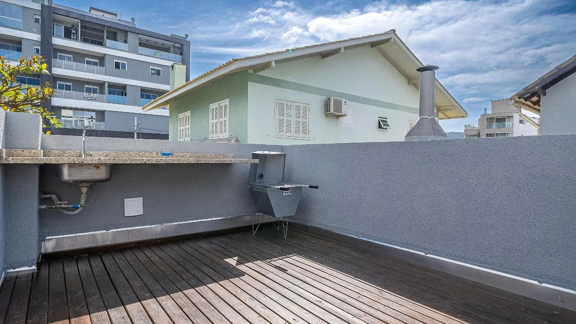 271 - Loft Em Residencial Com Piscina A 200M Da Praia Bombinhas 0*,  Brazil