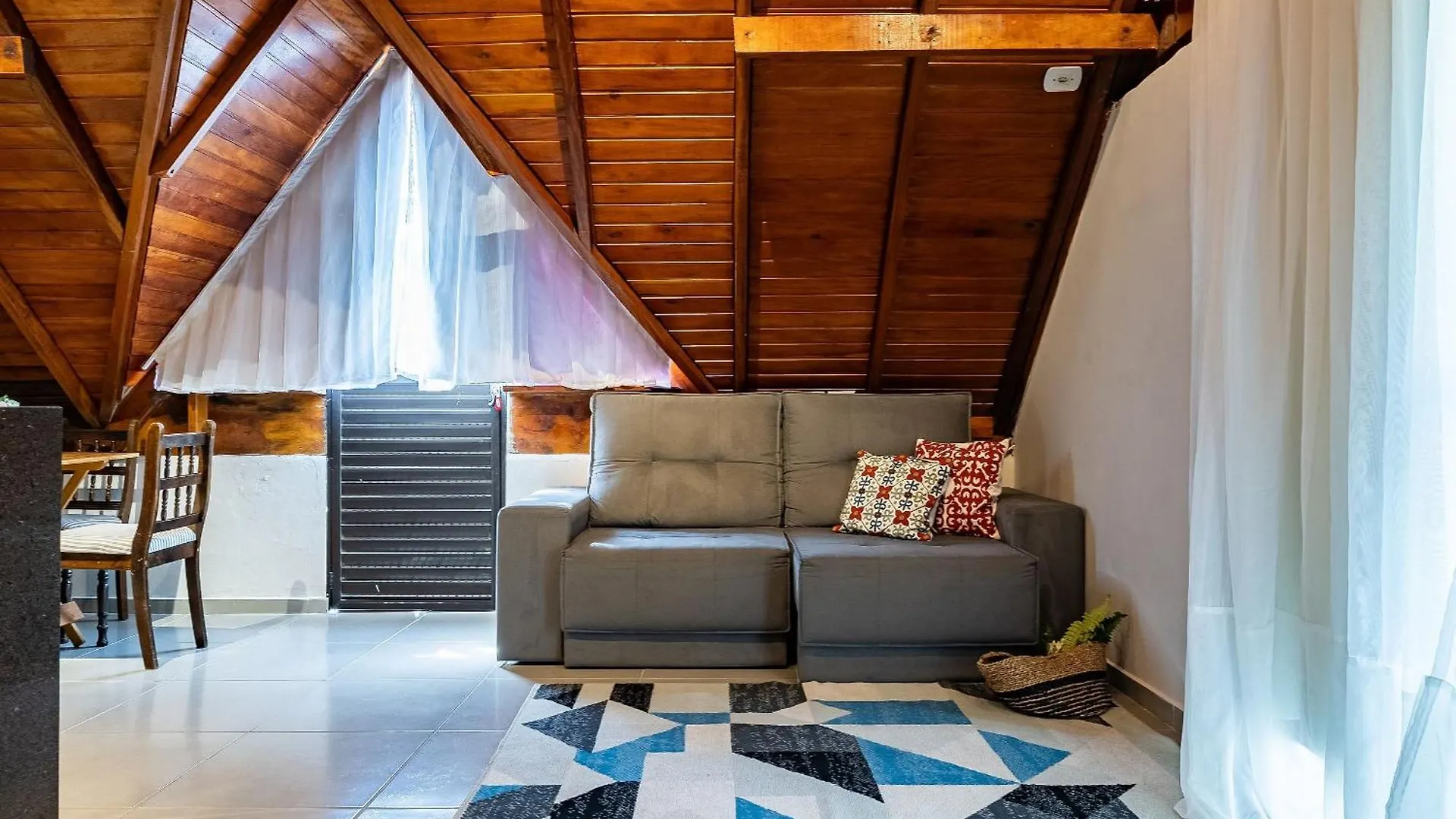 271 - Loft Em Residencial Com Piscina A 200M Da Praia Bombinhas Chalet