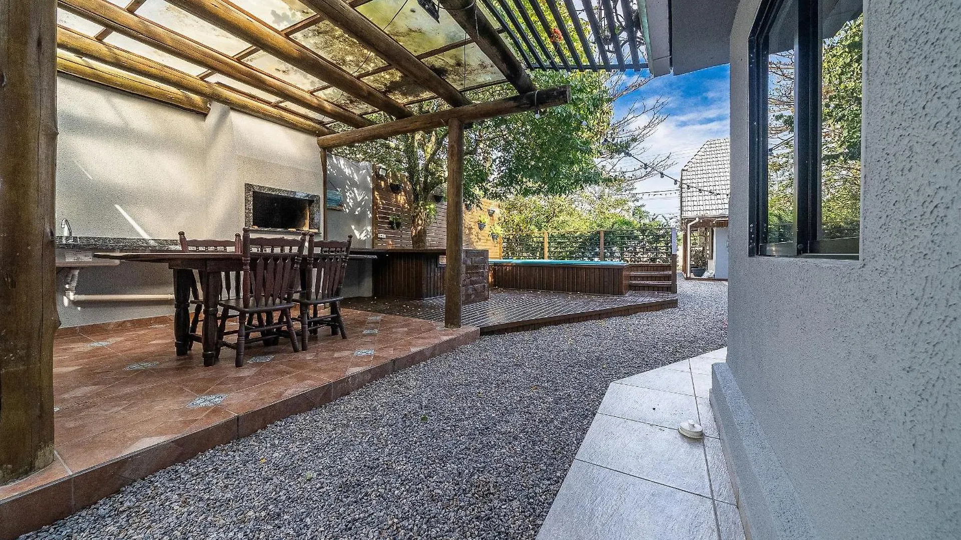 271 - Loft Em Residencial Com Piscina A 200M Da Praia Bombinhas