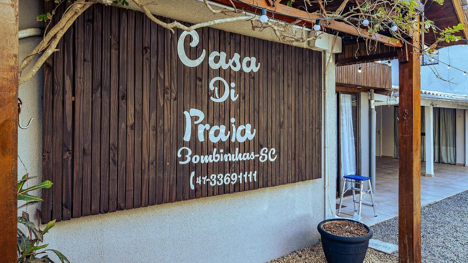 271 - Loft Em Residencial Com Piscina A 200M Da Praia Bombinhas 0*,  Brazil