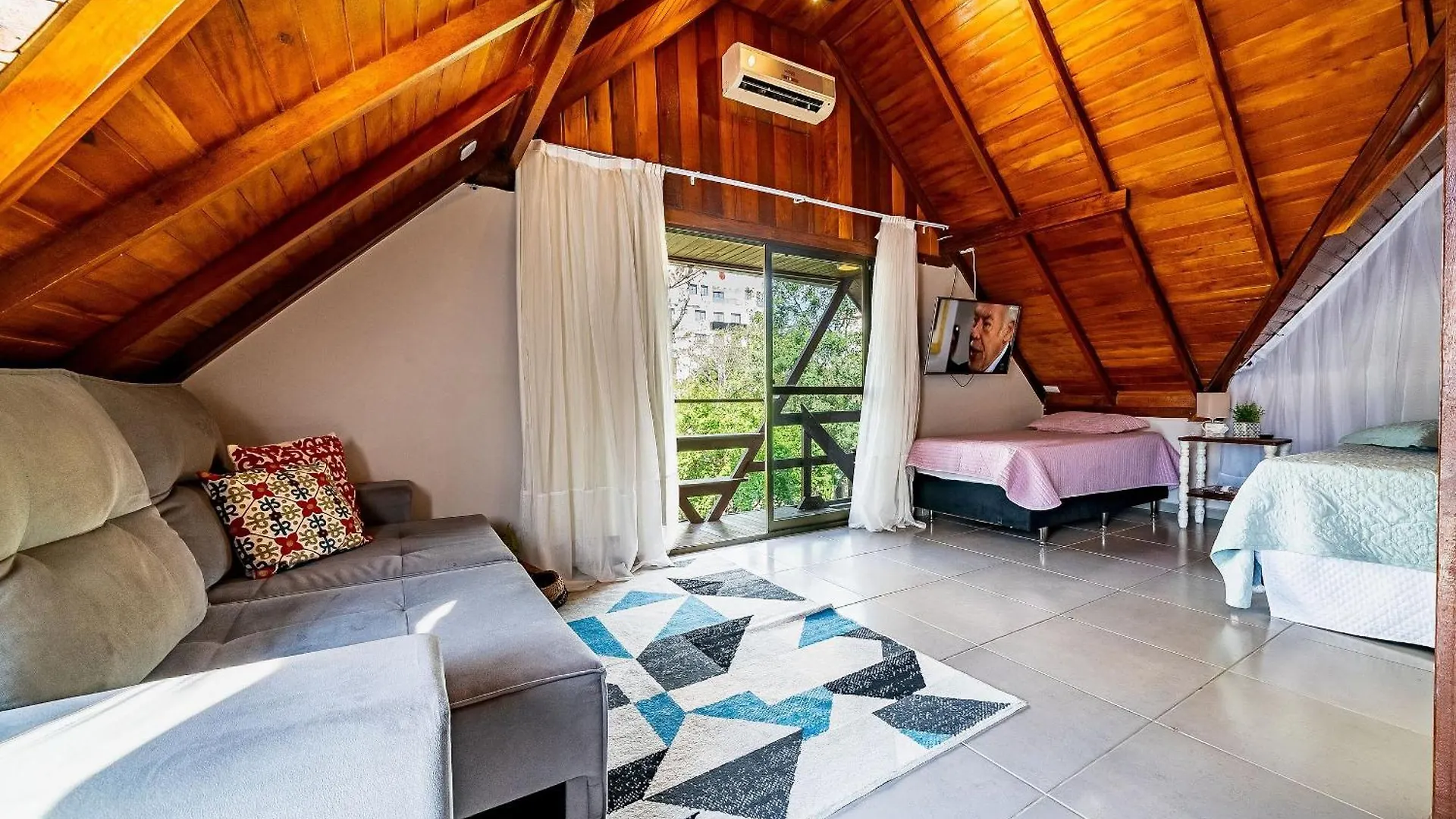 271 - Loft Em Residencial Com Piscina A 200M Da Praia Bombinhas